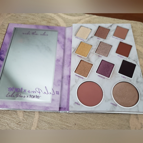 Makeup - Picture 4 of 4